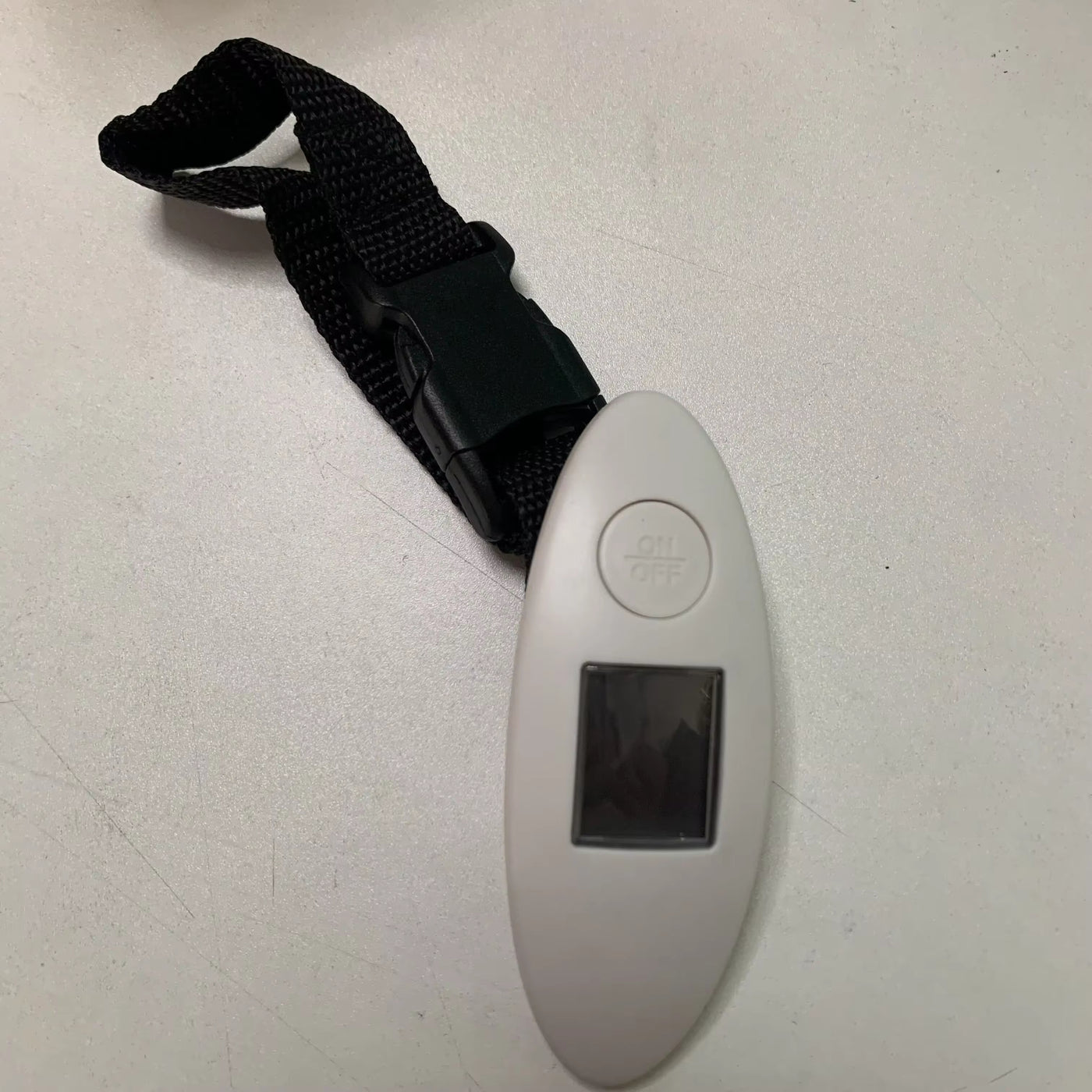 מיני LCD 40 קילוגרם / 100 גרם משקל אלקטרוני דיגיטלי למזוודה ניידת משקל תיק נסיעות עם ידית משקל תליית חוג דגים